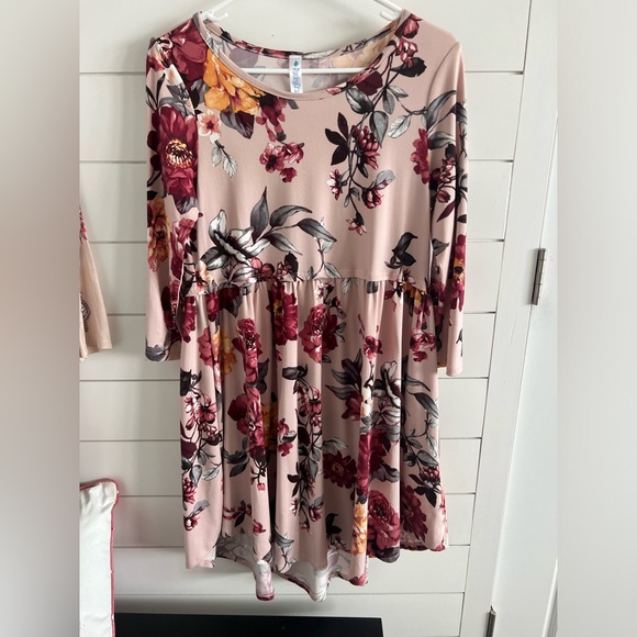 Paisley grace dress, size small - Picture 1 of 3